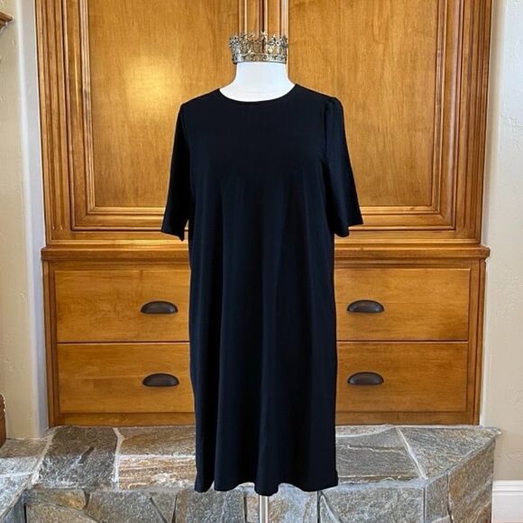 Eileen Fisher Black Crepe Round Neck Stretch Dress Size Large NWT - Picture 1 of 13